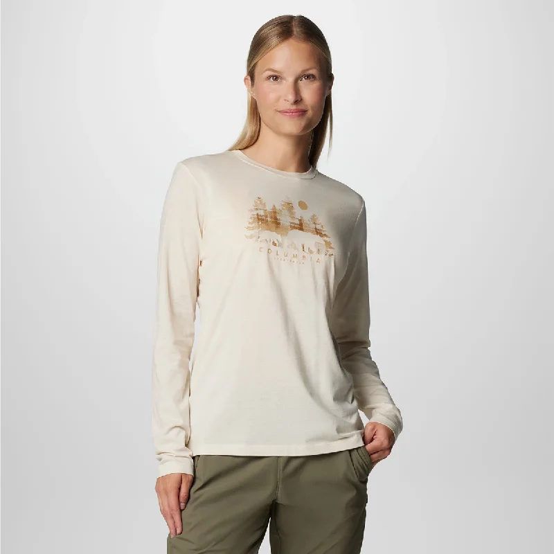 minimalist jacketWomen's Hidden Haven Long Sleeve T-Shirt 196000