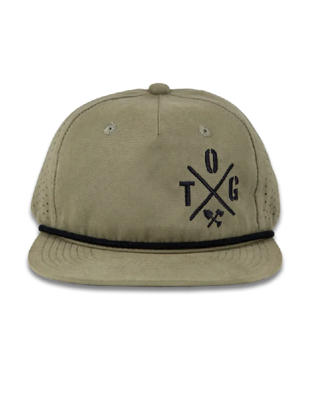 raincoatCrossbar Hat