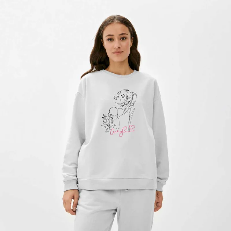 sleek trench coatPolo Republica Women's Ariana Grande Printed Fleece Sweatshirt